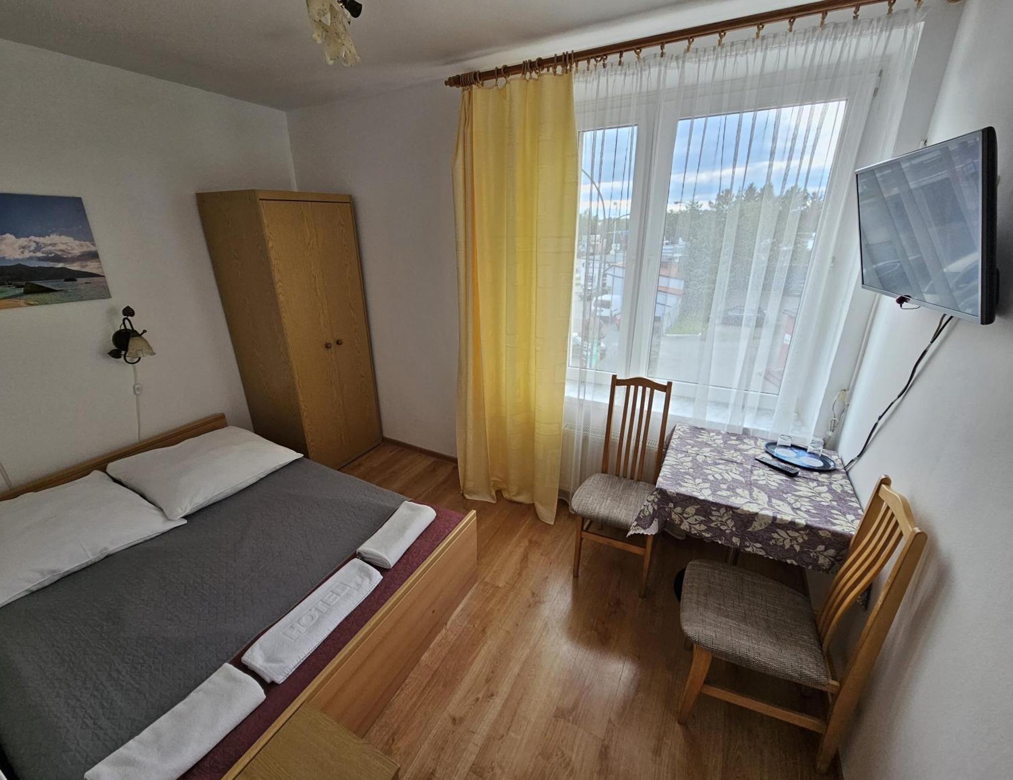 Hotel Eden 24H Rzeszow Exterior photo
