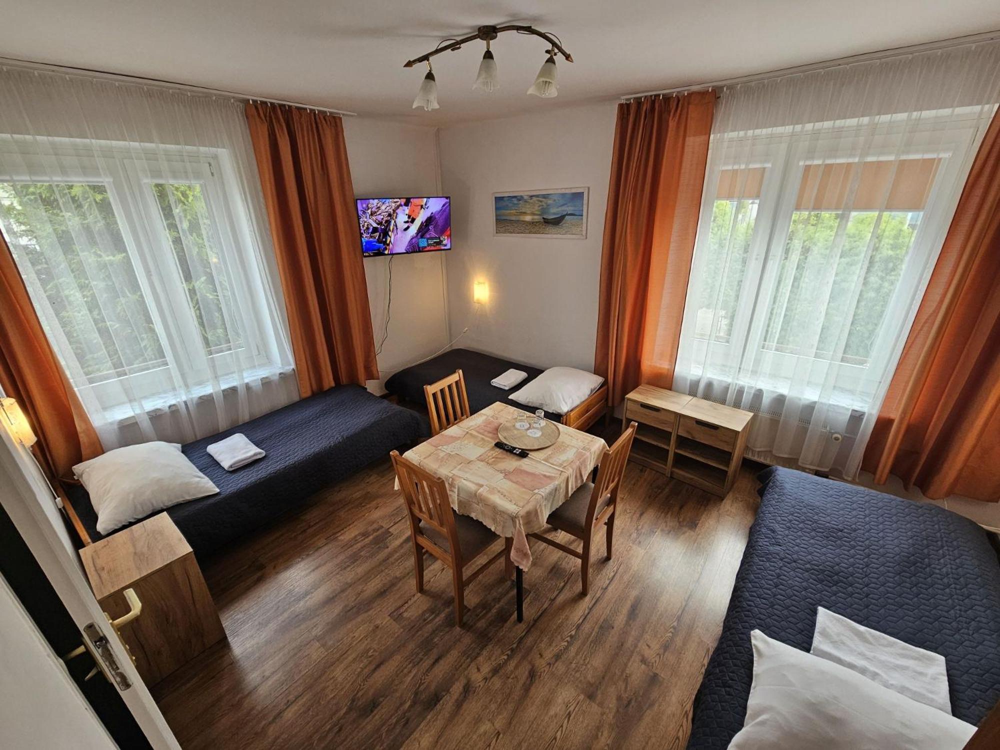 Hotel Eden 24H Rzeszow Exterior photo